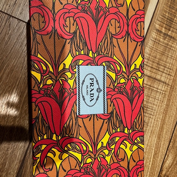 Prada Saffiano textured pumps size 37 - Picture 7 of 9